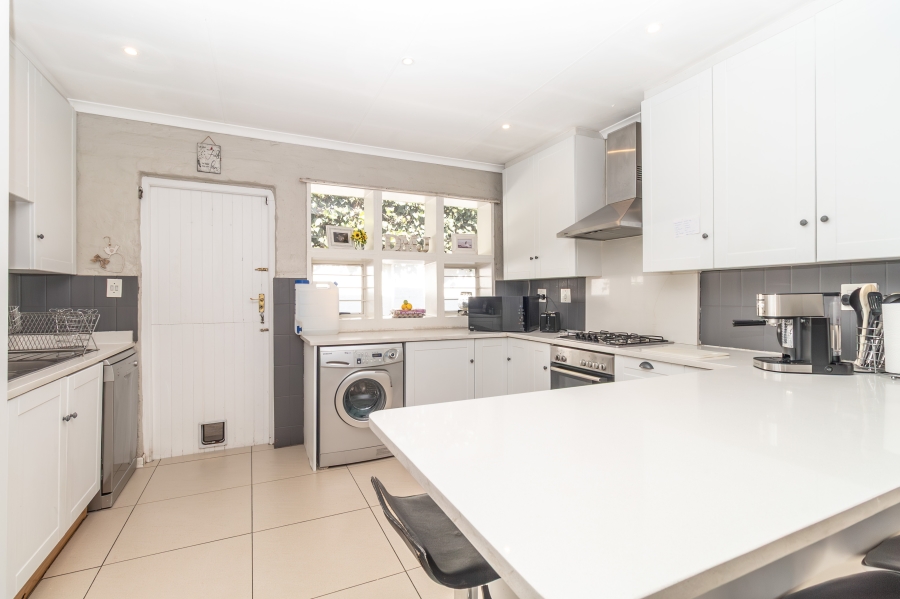 4 Bedroom Property for Sale in Paulshof Gauteng