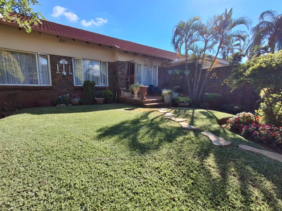 3 Bedroom Property for Sale in The Orchards Gauteng