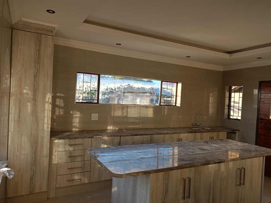 3 Bedroom Property for Sale in Sonland Park Gauteng