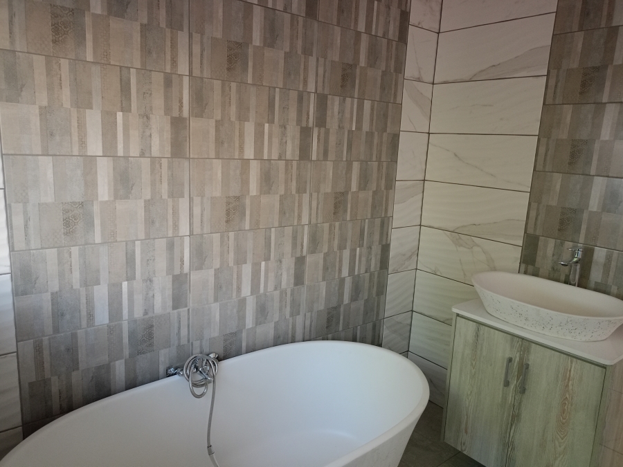 3 Bedroom Property for Sale in Sonland Park Gauteng