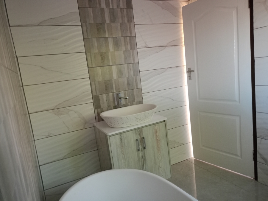 3 Bedroom Property for Sale in Sonland Park Gauteng