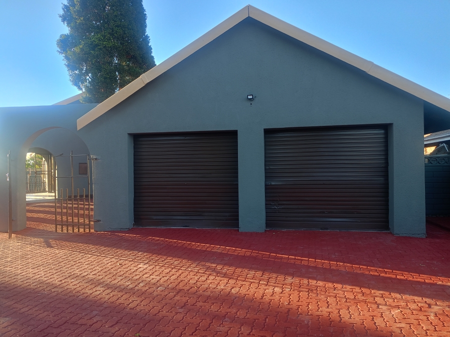 3 Bedroom Property for Sale in Sonland Park Gauteng