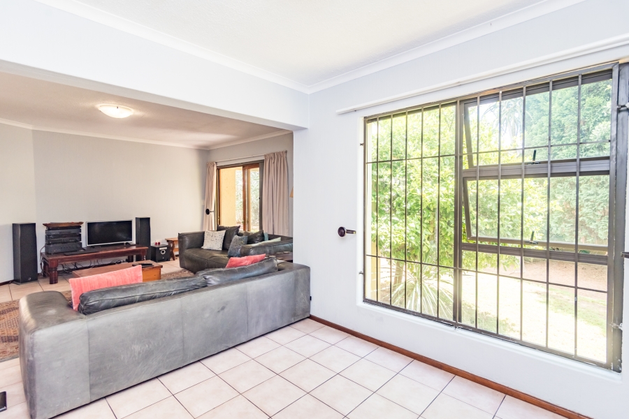 3 Bedroom Property for Sale in Magaliessig Gauteng