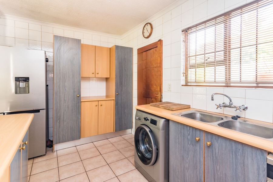 3 Bedroom Property for Sale in Magaliessig Gauteng