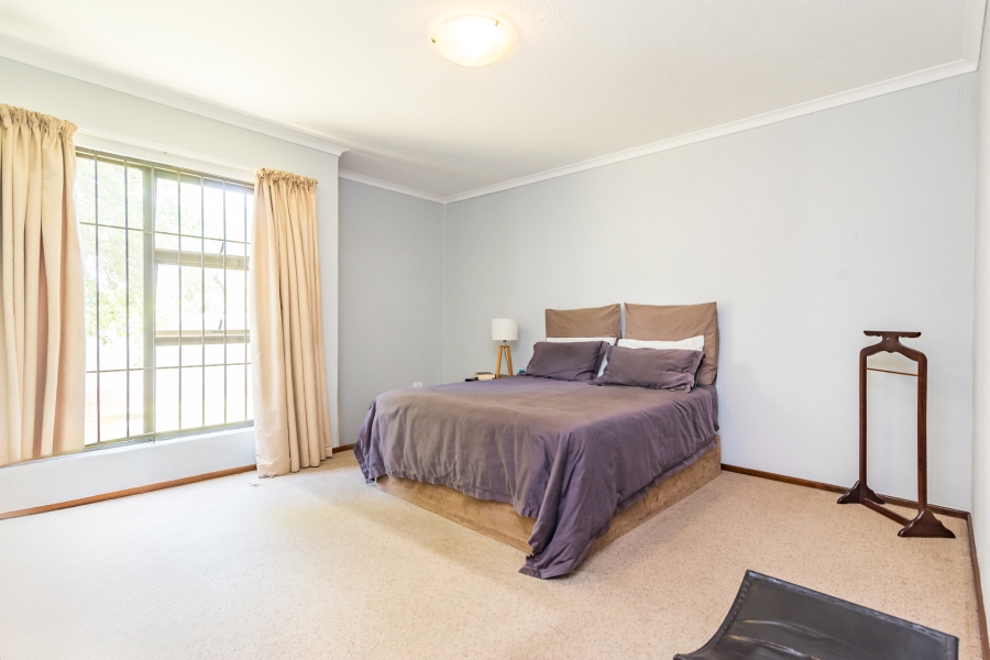 3 Bedroom Property for Sale in Magaliessig Gauteng