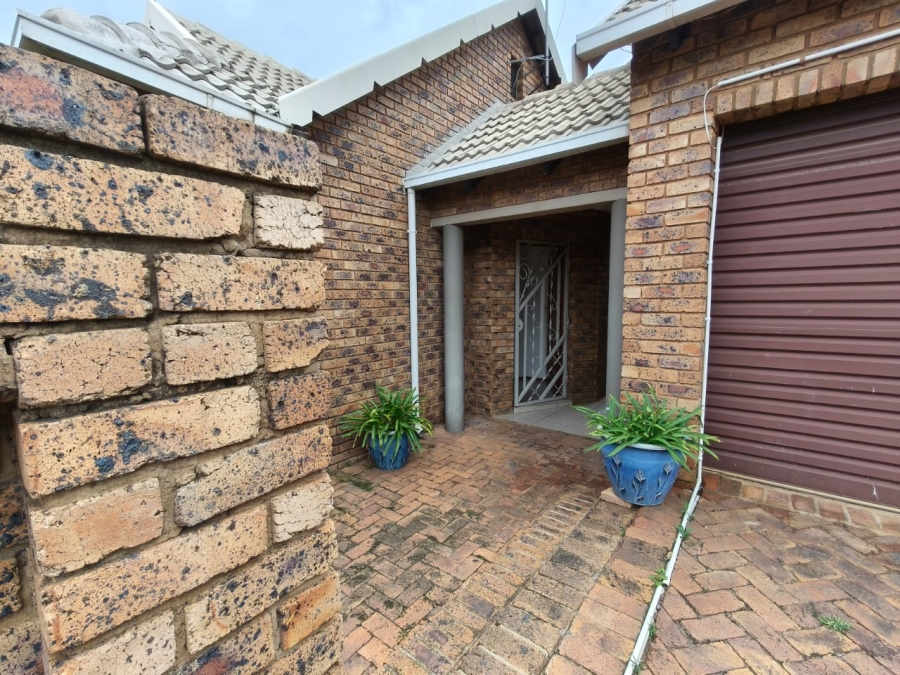 3 Bedroom Property for Sale in Moreleta Park Gauteng