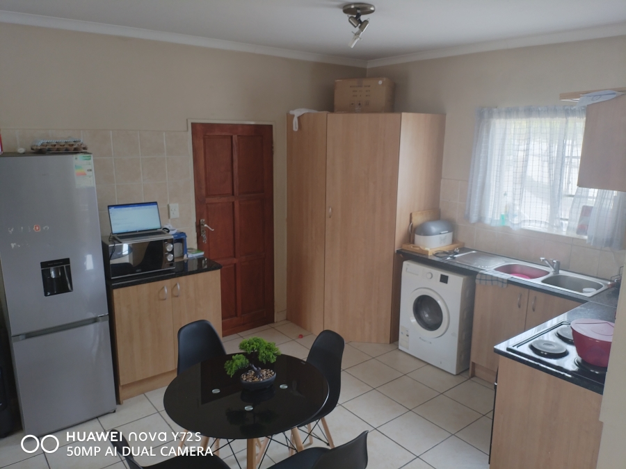 2 Bedroom Property for Sale in Kosmosdal Gauteng