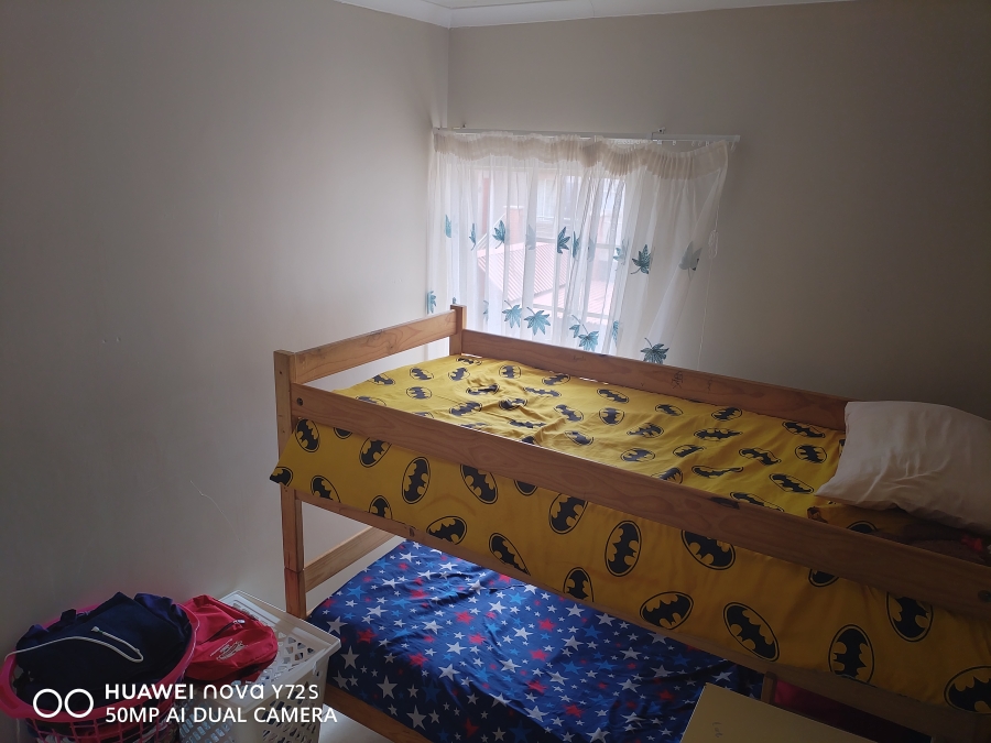 2 Bedroom Property for Sale in Kosmosdal Gauteng