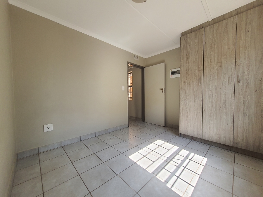 To Let 1 Bedroom Property for Rent in Heuweloord Gauteng