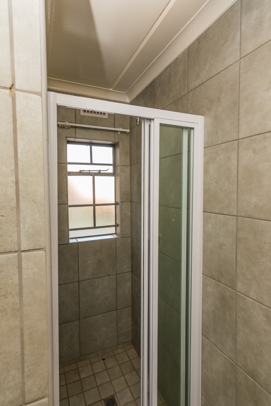 To Let 1 Bedroom Property for Rent in Heuweloord Gauteng