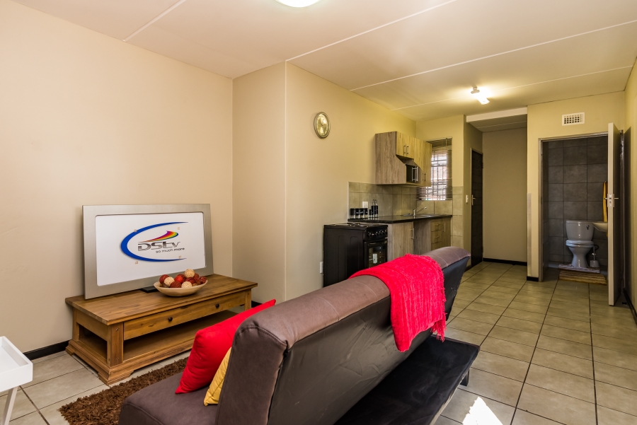 To Let 1 Bedroom Property for Rent in Heuweloord Gauteng