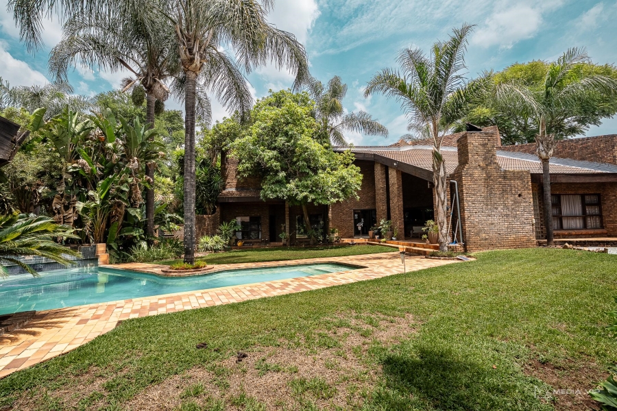 To Let 5 Bedroom Property for Rent in Raslouw A H Gauteng