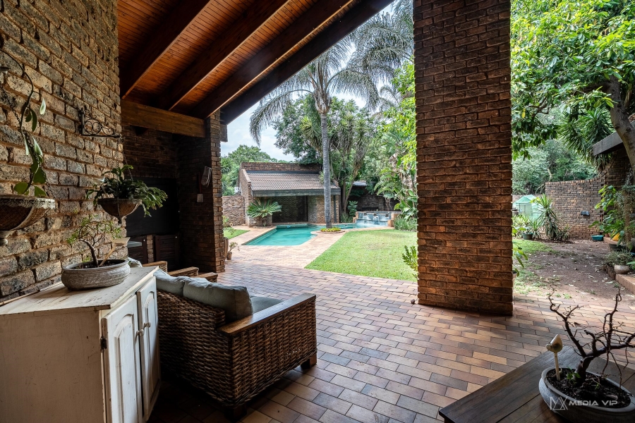 To Let 5 Bedroom Property for Rent in Raslouw A H Gauteng