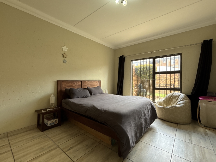 2 Bedroom Property for Sale in Ravenswood Gauteng