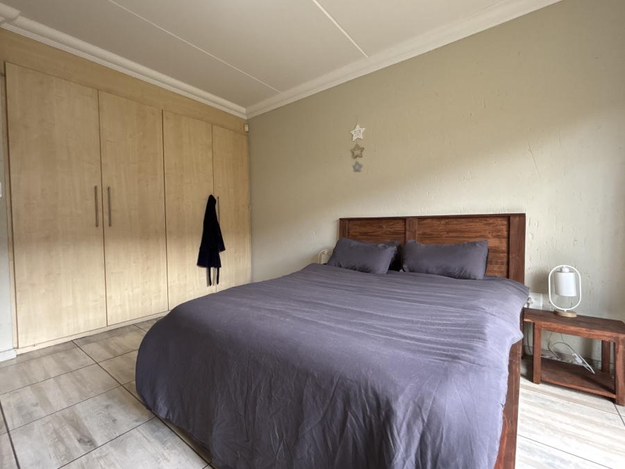 2 Bedroom Property for Sale in Ravenswood Gauteng