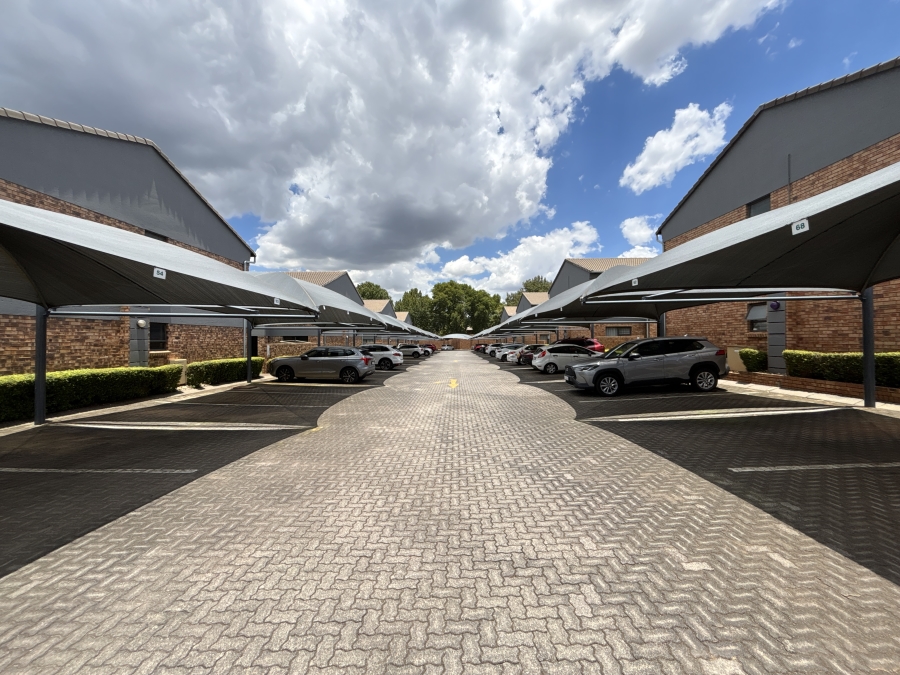 2 Bedroom Property for Sale in Ravenswood Gauteng