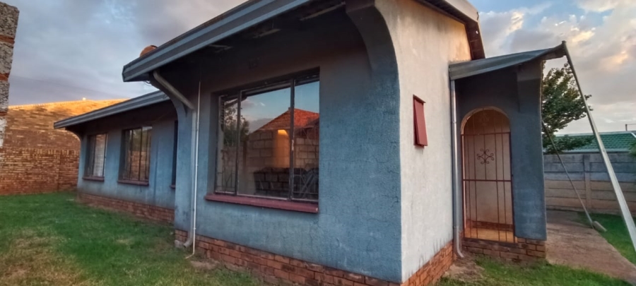 3 Bedroom Property for Sale in Spruit View Gauteng