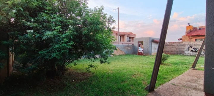 3 Bedroom Property for Sale in Spruit View Gauteng