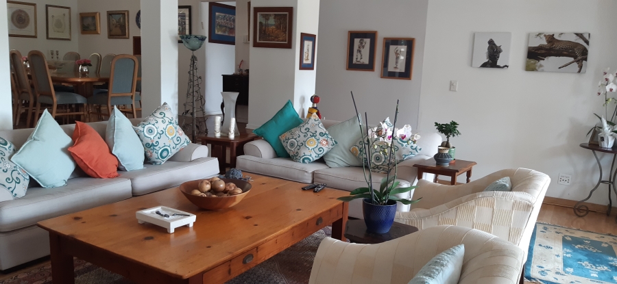 4 Bedroom Property for Sale in Groenkloof Gauteng