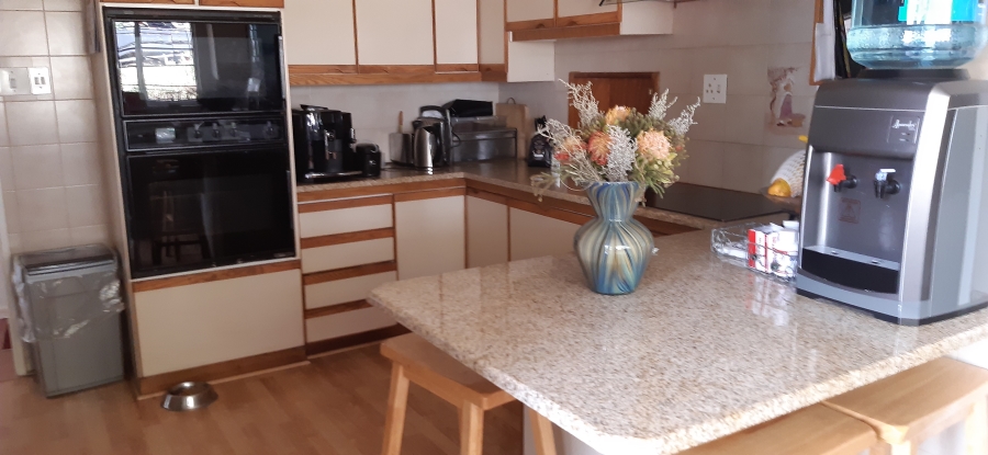 4 Bedroom Property for Sale in Groenkloof Gauteng