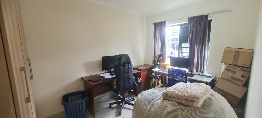 To Let 3 Bedroom Property for Rent in Modderfontein Gauteng