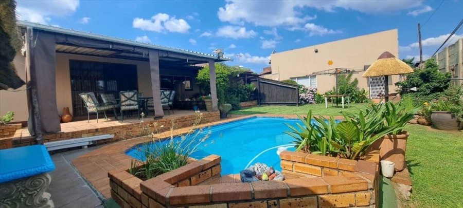 3 Bedroom Property for Sale in Northmead Gauteng