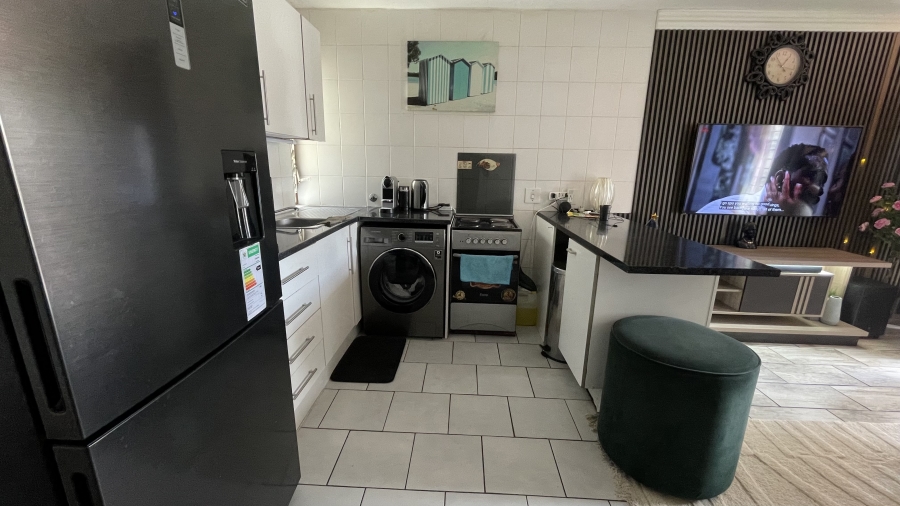 1 Bedroom Property for Sale in Lyndhurst Gauteng