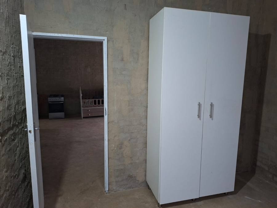 To Let 2 Bedroom Property for Rent in Leeuwfontein Gauteng