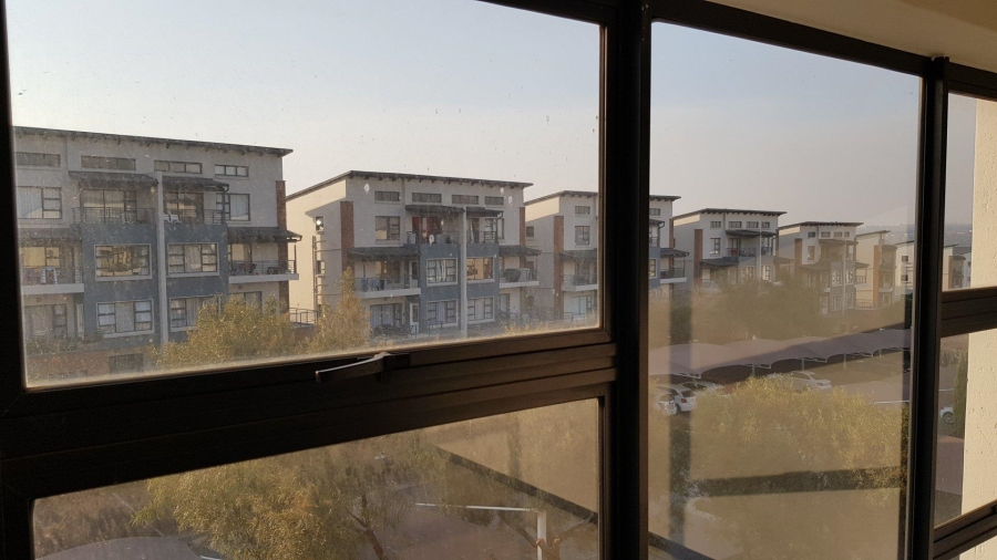 To Let 2 Bedroom Property for Rent in Greenstone Gate Gauteng