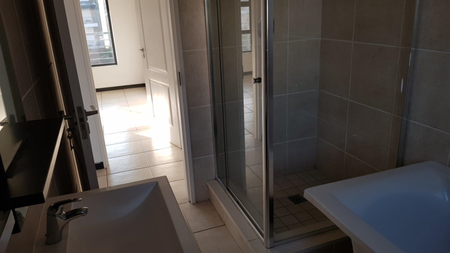 To Let 2 Bedroom Property for Rent in Greenstone Gate Gauteng