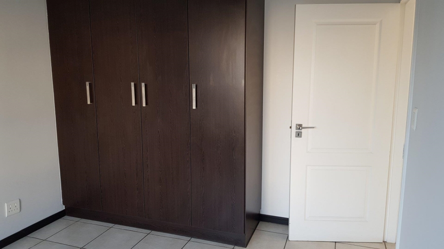 To Let 2 Bedroom Property for Rent in Greenstone Gate Gauteng