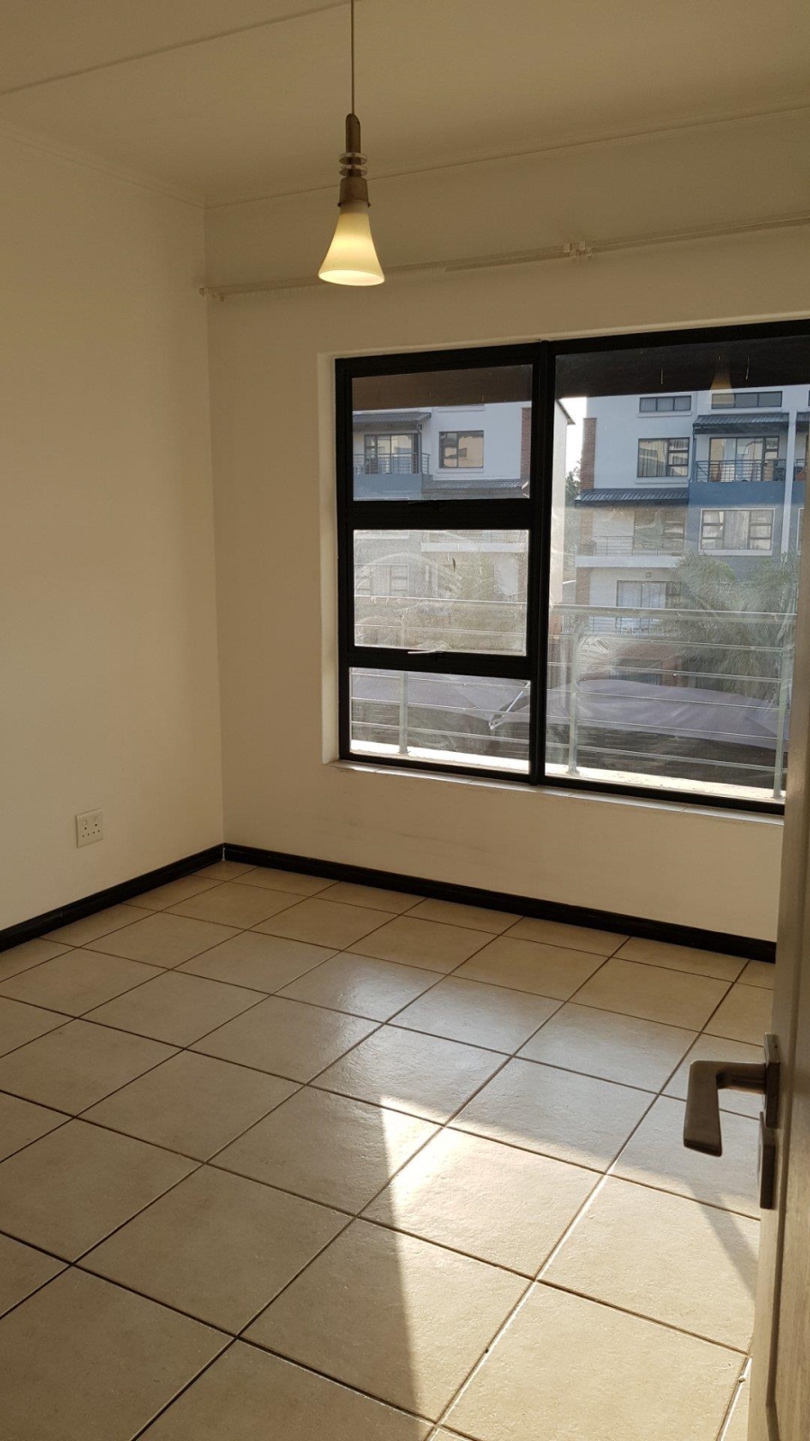 To Let 2 Bedroom Property for Rent in Greenstone Gate Gauteng