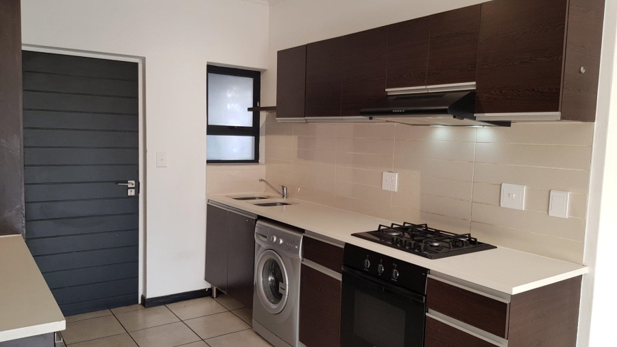 To Let 2 Bedroom Property for Rent in Greenstone Gate Gauteng