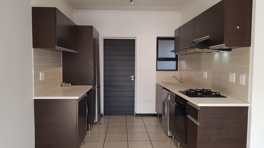 To Let 2 Bedroom Property for Rent in Greenstone Gate Gauteng