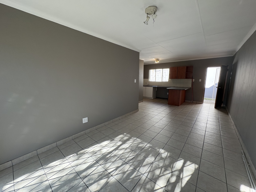 2 Bedroom Property for Sale in Greenstone Hill Gauteng