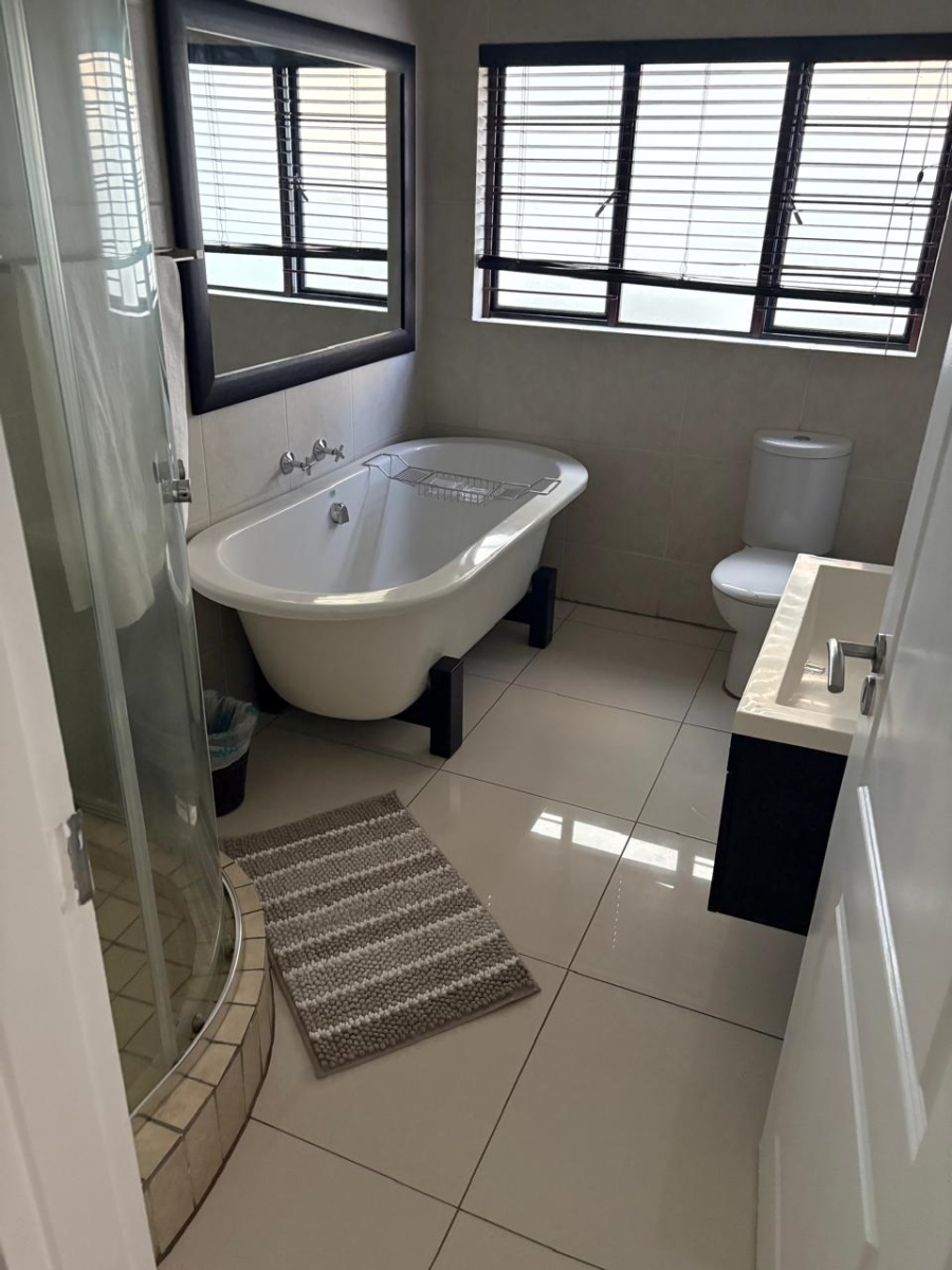To Let 2 Bedroom Property for Rent in Greenstone Hill Gauteng