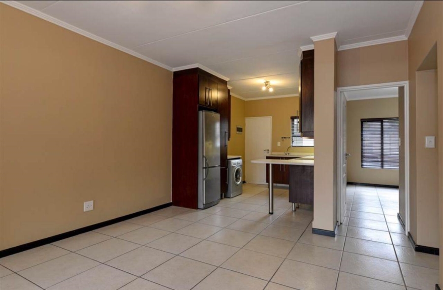 To Let 2 Bedroom Property for Rent in Greenstone Hill Gauteng