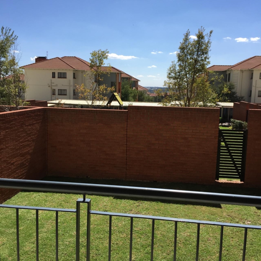 To Let 2 Bedroom Property for Rent in Greenstone Hill Gauteng