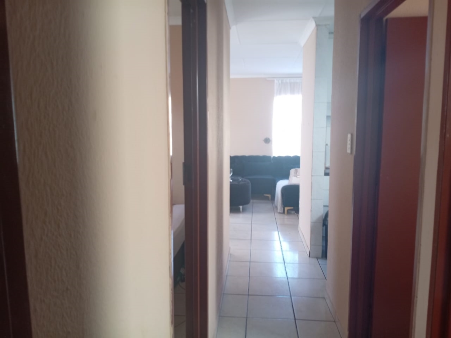 To Let 2 Bedroom Property for Rent in Allandale Gauteng
