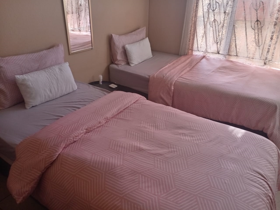 To Let 2 Bedroom Property for Rent in Allandale Gauteng
