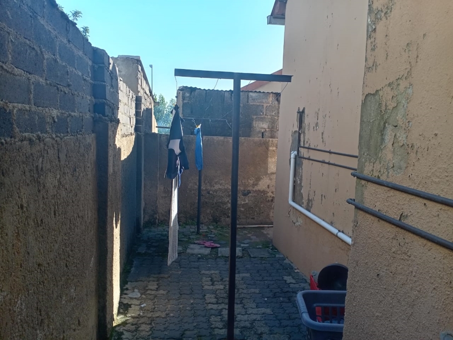 To Let 2 Bedroom Property for Rent in Allandale Gauteng