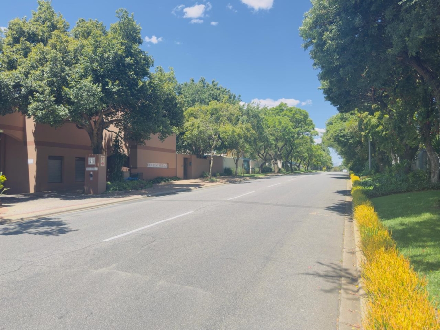 2 Bedroom Property for Sale in Magaliessig Gauteng