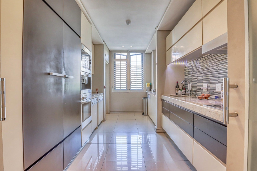 To Let 2 Bedroom Property for Rent in Sandton Central Gauteng