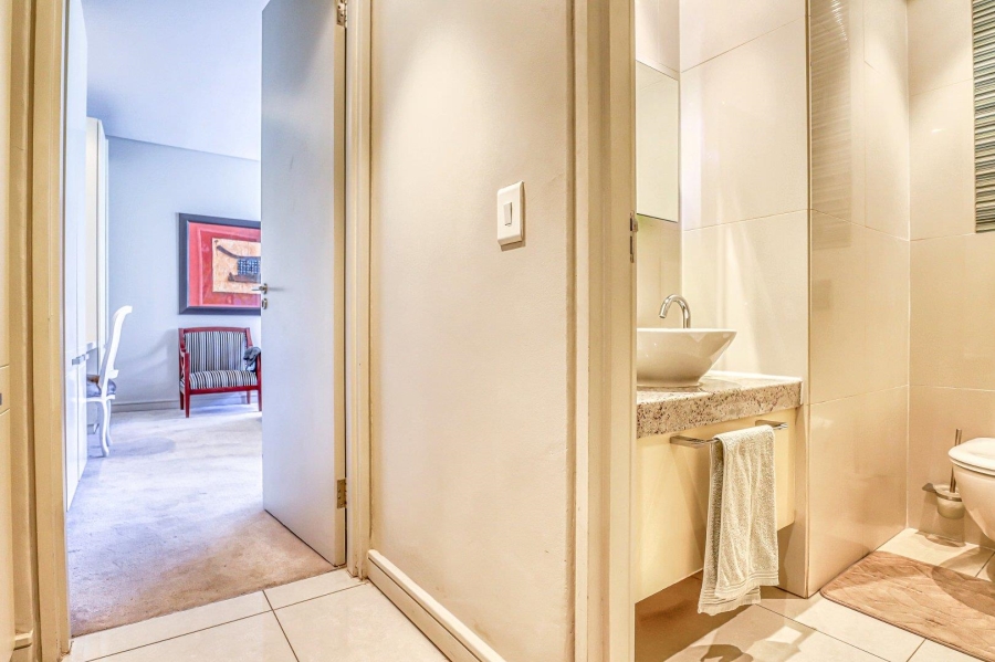 To Let 2 Bedroom Property for Rent in Sandton Central Gauteng