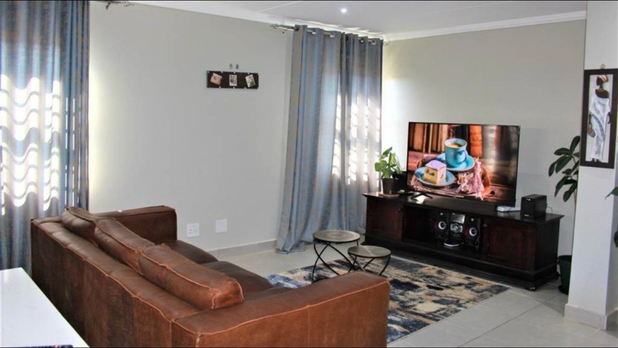 4 Bedroom Property for Sale in Lion Pride Gauteng
