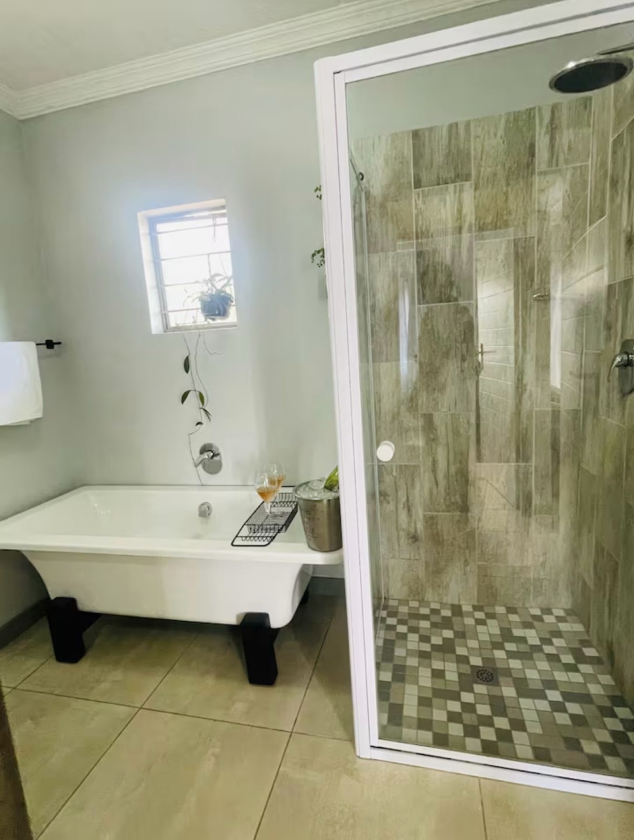 1 Bedroom Property for Sale in Blue Hills Gauteng