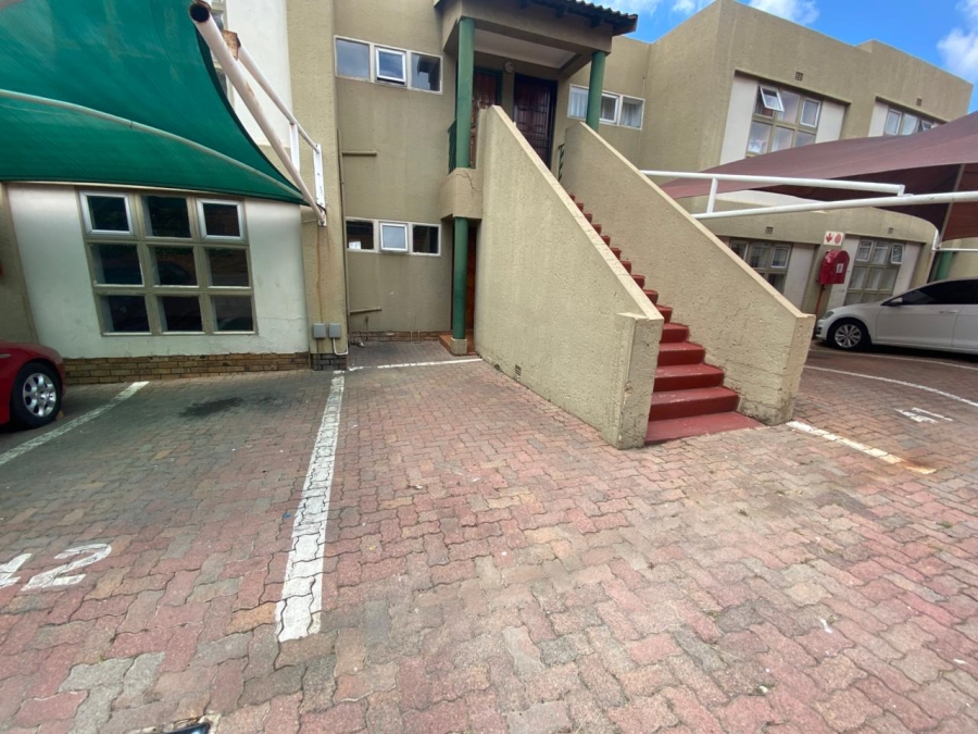 2 Bedroom Property for Sale in Winchester Hills Gauteng