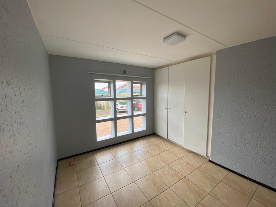 2 Bedroom Property for Sale in Winchester Hills Gauteng