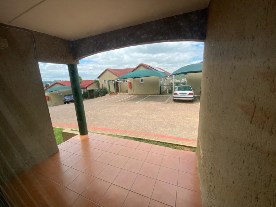 2 Bedroom Property for Sale in Winchester Hills Gauteng