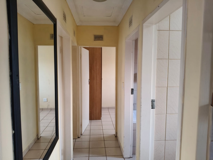3 Bedroom Property for Sale in Clayville Gauteng